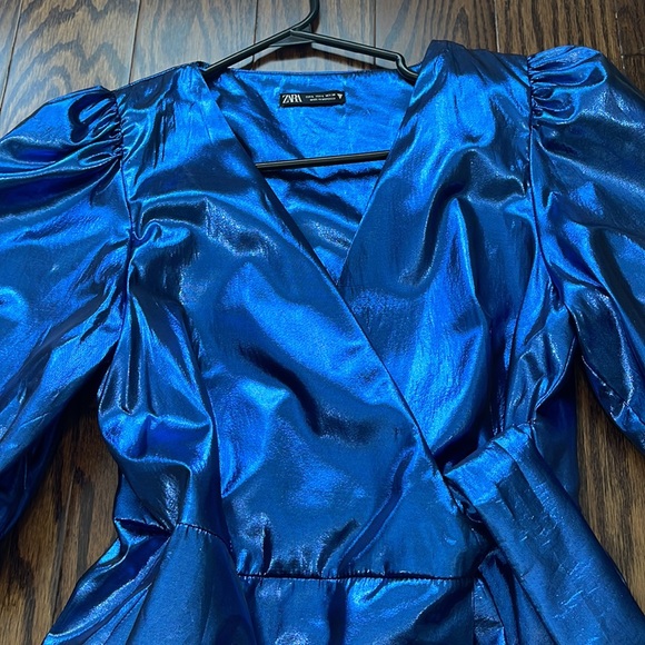 Puff Sleeve Tie Shift Dress - Picture 9 of 11